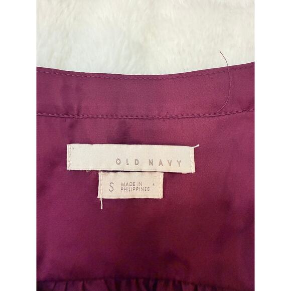 Old Navy Womens Maroon V-neck Blouse - Picture 3 of 3